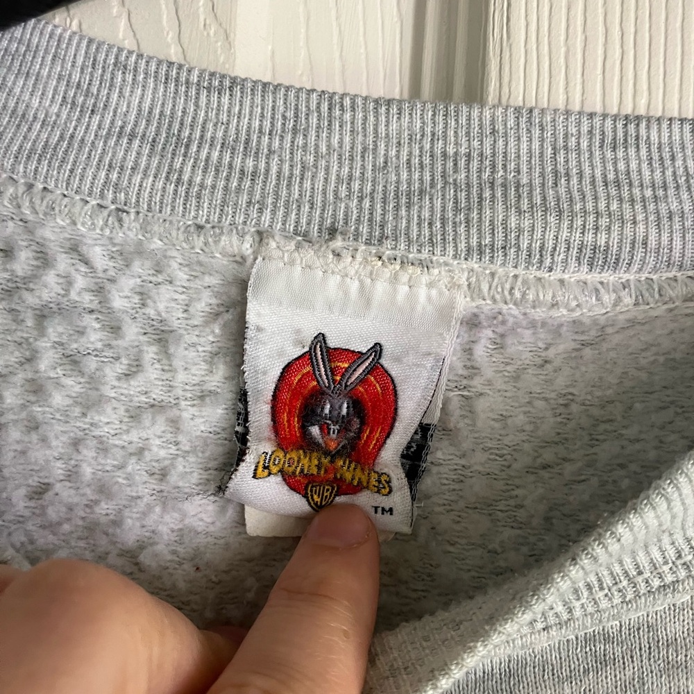 Vintage Tweety Bird Sweatshirt 1992 - Picture 4 of 7